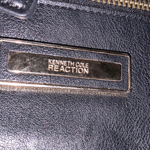 Long black wallet with wrist strap - Picture 3 of 3